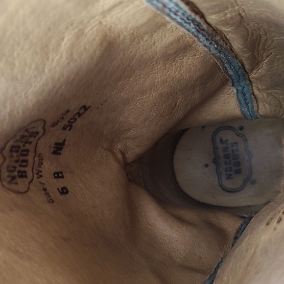 Boots - Picture 7 of 11